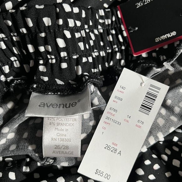 AVENUE Super Stretch Abstract Polka Dot Black White Pull On Ankle Pants 26 28 - Picture 8 of 8